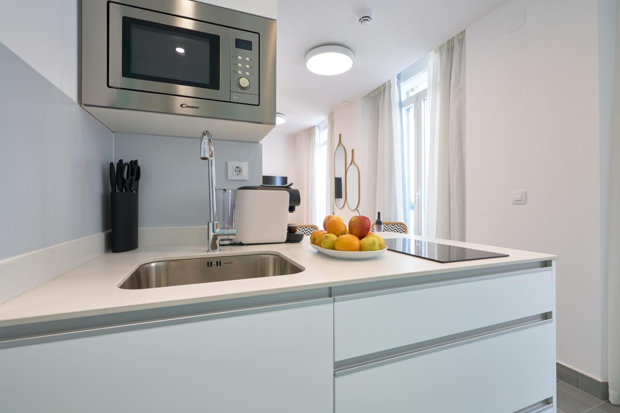 Studio Apartment One Double Bed