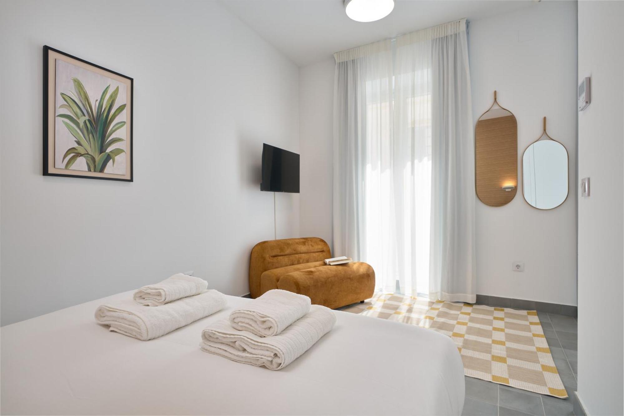 Studio Apartment One Double Bed