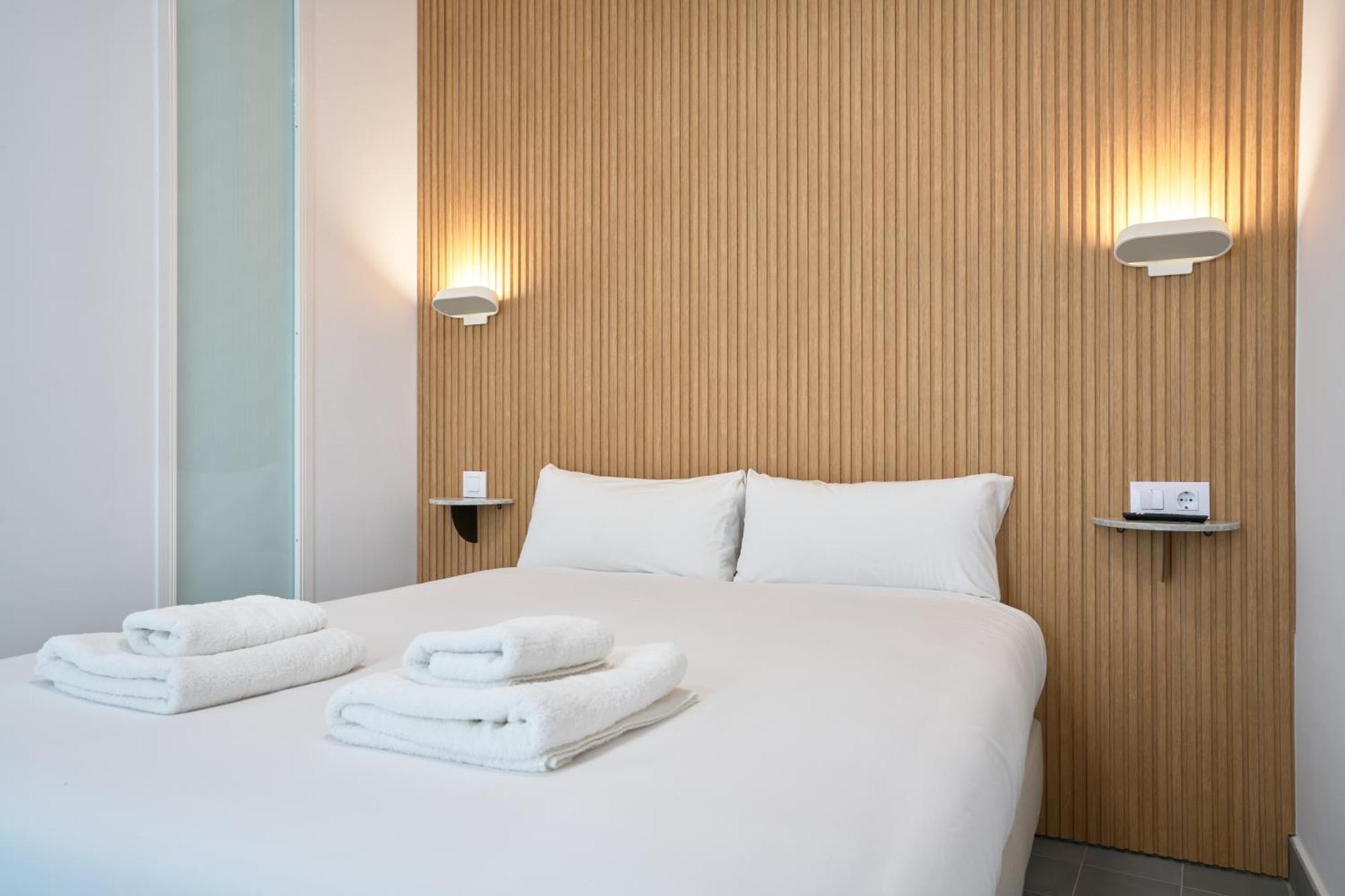 Studio Apartment One Double Bed